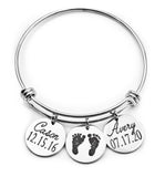 Personalized Mother's bangle bracelet with kid names and baby feet, mothers day gift, mom bracelet, gift for mothers